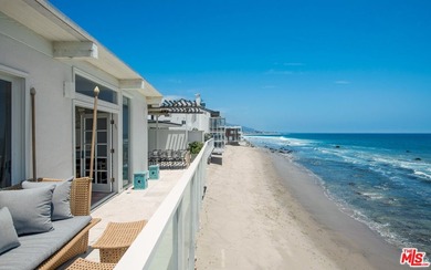 Here is the perfect beach getaway on coveted Malibu Road: - photo 8