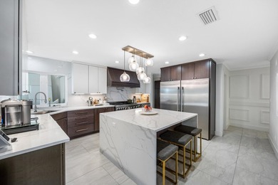 Stunning Newly Renovated Waterfront Coastal Retreat, Just - photo 18