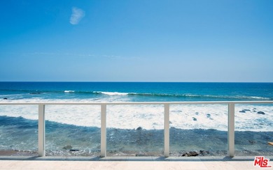 Here is the perfect beach getaway on coveted Malibu Road: - photo 10