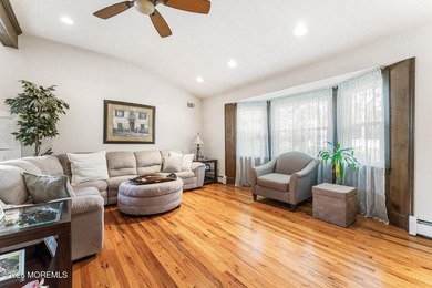 Coming Soon! Welcome to this beautifully maintained 4-bedroom - photo 21