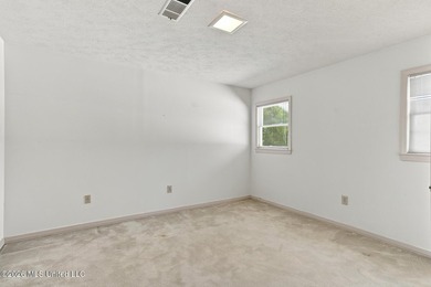 Welcome to 1025 Northpointe Drive in Jackson! This spacious - photo 28