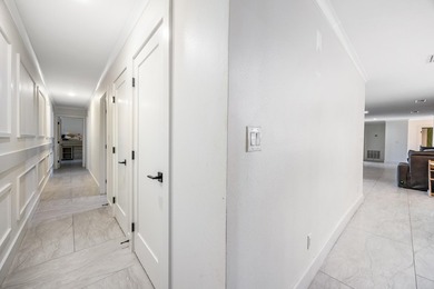 Stunning Newly Renovated Waterfront Coastal Retreat, Just - photo 31