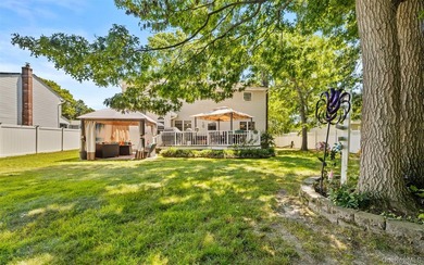 Nestled on a quiet cul-de-sac, within the Islip School District - photo 31
