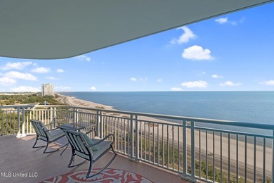 Fantastic Corner Unit at Legacy Condos! This beautiful 10th - photo 2