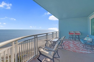 Fantastic Corner Unit at Legacy Condos! This beautiful 10th - photo 3