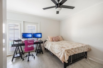 Stunning Newly Renovated Waterfront Coastal Retreat, Just - photo 35