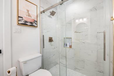 Stunning Newly Renovated Waterfront Coastal Retreat, Just - photo 38