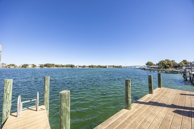 Stunning Newly Renovated Waterfront Coastal Retreat, Just - photo 54