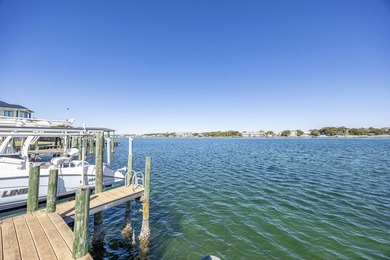 Stunning Newly Renovated Waterfront Coastal Retreat, Just - photo 57