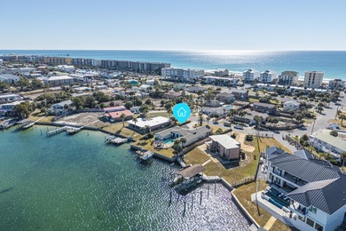 Stunning Newly Renovated Waterfront Coastal Retreat, Just - photo 58