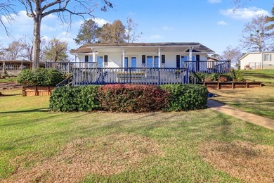 Lake Sinclair Home For Sale in Eatonton Georgia