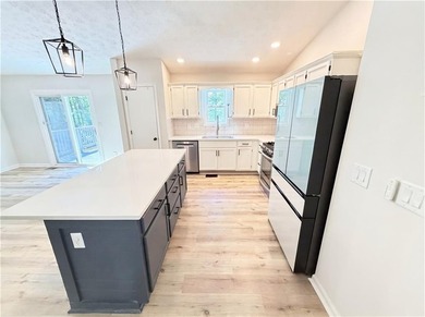 Welcome to 1327 Towne Harbor Trl, a thoughtfully appointed - photo 2