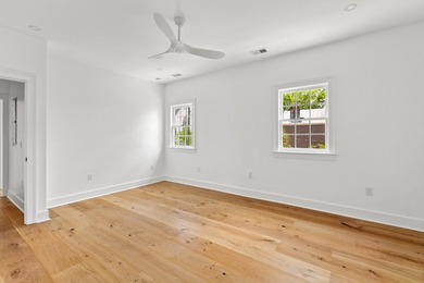 2 Henrietta Street is a beautifully preserved and recently - photo 14