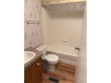 This 2 bedroom , 2 full bath home has so much to offer! Property - photo 15