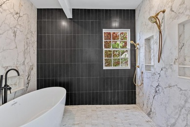 2 Henrietta Street is a beautifully preserved and recently - photo 19