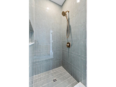 2 Henrietta Street is a beautifully preserved and recently - photo 26