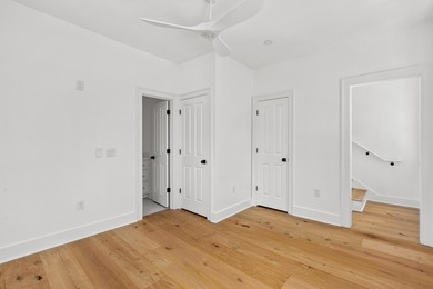 2 Henrietta Street is a beautifully preserved and recently - photo 32