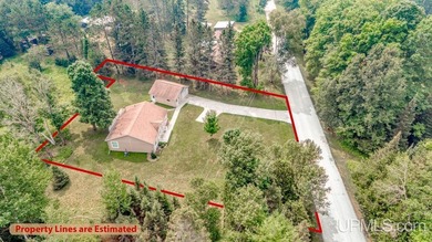 Cozy little ranch home located in Rapid River! This 3 bedroom - photo 33