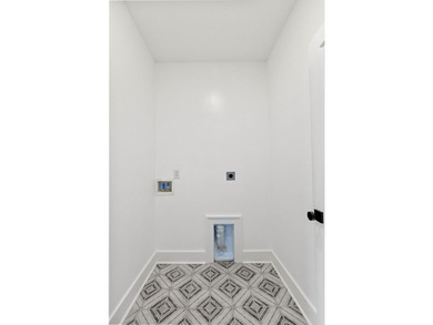 2 Henrietta Street is a beautifully preserved and recently - photo 36