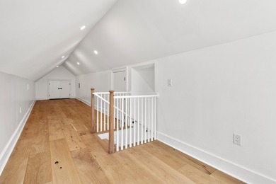 2 Henrietta Street is a beautifully preserved and recently - photo 37