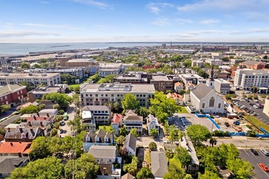 2 Henrietta Street is a beautifully preserved and recently - photo 44