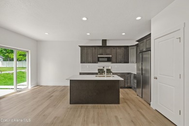 Incredible opportunity to purchase a brand-new, stunning - photo 11