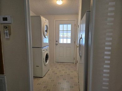 This beautiful 4-bedroom, 2-bath lakefront home sits on a - photo 17