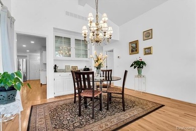 Completely updated end-unit ranch in sought-after The Heathers - photo 7