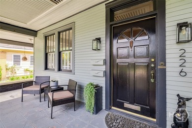 Located in the highly desirable Ardsley Park neighborhood, this - photo 4