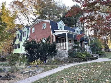 Lake Home Active Under Contract in Bowling Green, Kentucky