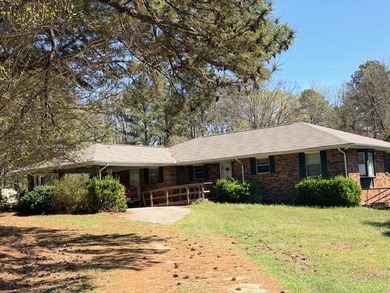 Lake Sinclair Home For Sale in Milledgeville Georgia
