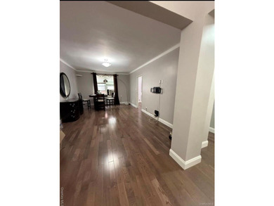 Beautiful well maintained unit in desirable Forest Hills - photo 11