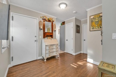 Enjoy coastal living in this spacious one bedroom apartment - photo 2