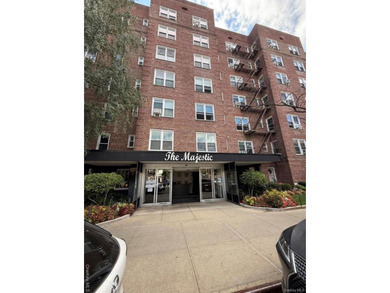 Beautiful well maintained unit in desirable Forest Hills - photo 14