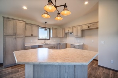 The convenience of one-level living meets the opportunity to - photo 14