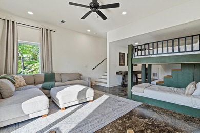 Beautiful Lake Hamilton Townhome with tons of amenities! 3 - photo 15