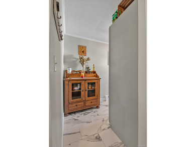 Enjoy coastal living in this spacious one bedroom apartment - photo 8