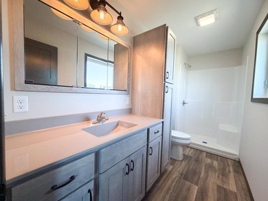 The convenience of one-level living meets the opportunity to - photo 18