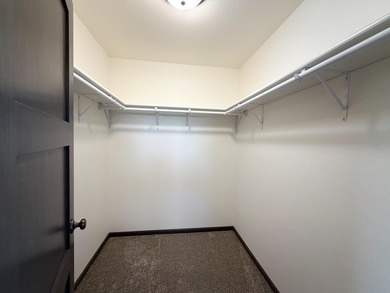 The convenience of one-level living meets the opportunity to - photo 19