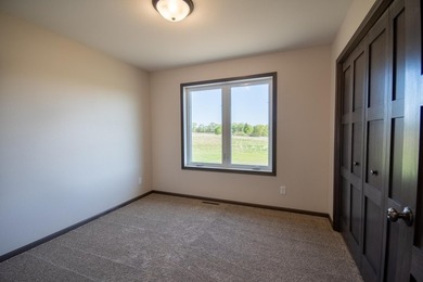 The convenience of one-level living meets the opportunity to - photo 21
