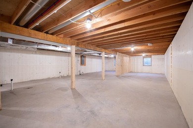 The convenience of one-level living meets the opportunity to - photo 23