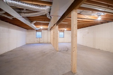 The convenience of one-level living meets the opportunity to - photo 24