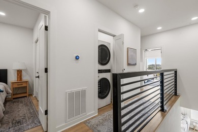 Beautiful Lake Hamilton Townhome with tons of amenities! 3 - photo 25