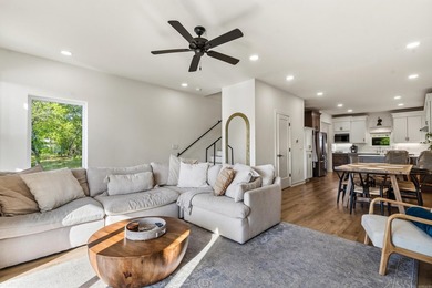 Beautiful Lake Hamilton Townhome with tons of amenities! 3 - photo 28