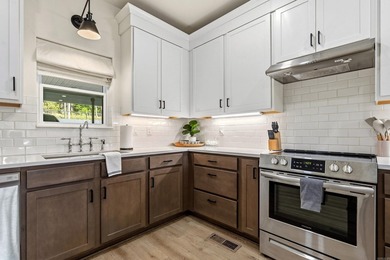 Beautiful Lake Hamilton Townhome with tons of amenities! 3 - photo 32