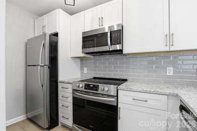 Welcome to 18009 Kings Point Drive, Unit R, located in the - photo 3