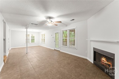 Nestled on a quiet, tree-lined street surrounded by mature trees - photo 4
