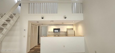Welcome home to this charming, move-in-ready condo in Rivendell - photo 8