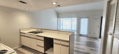 Welcome home to this charming, move-in-ready condo in Rivendell - photo 10