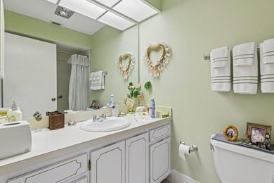 Welcome to this lovely, meticulously maintained 2-bedroom - photo 23